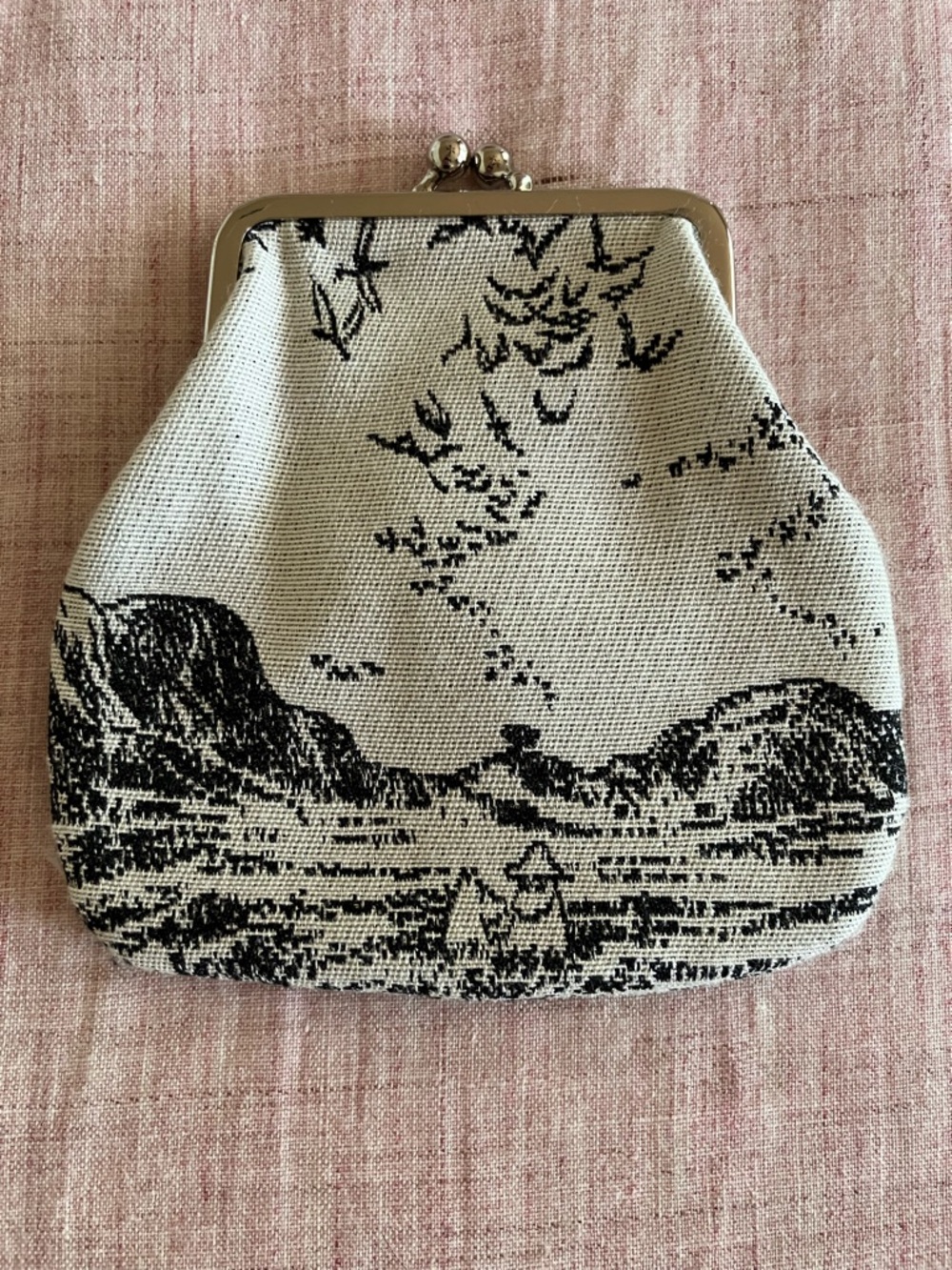 Moomins in the Sea Kisslock Coin/Key Pouch. - Picture 2 of 5